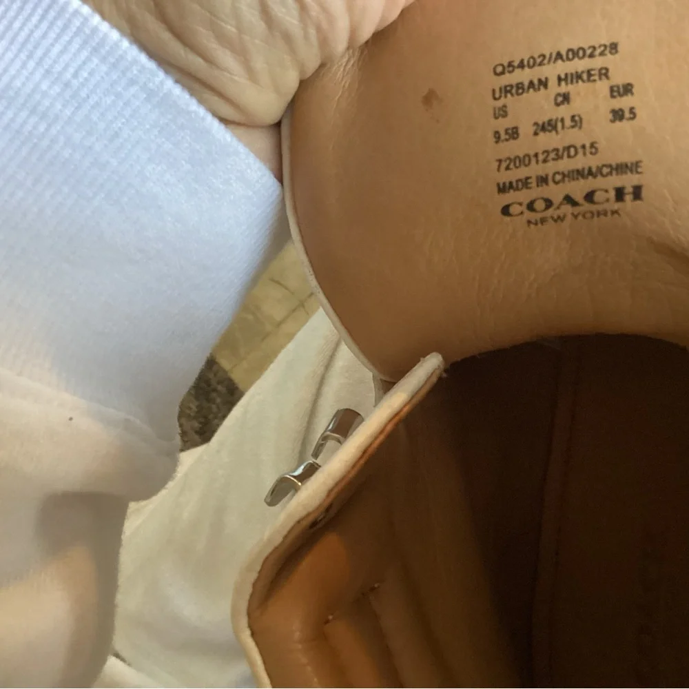 Coach urban hiker - Picture 4 of 5